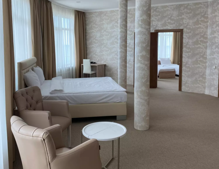 Апартаменты 2-местный 2-комнатный с террасой - Парк-отель «Кавказ» Гагра