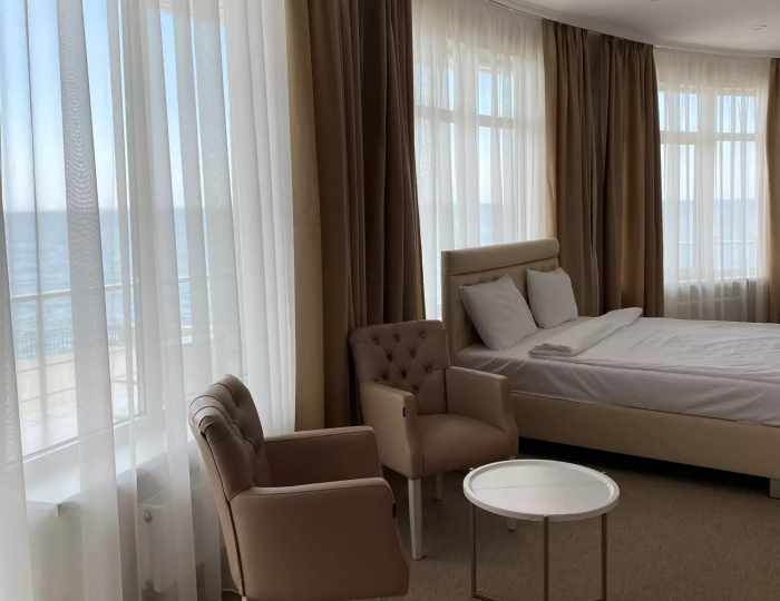 Апартаменты 2-местный 2-комнатный с террасой - Парк-отель «Кавказ» Гагра