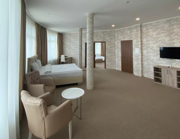 Апартаменты 2-местный 2-комнатный с террасой - Парк-отель «Кавказ» Гагра