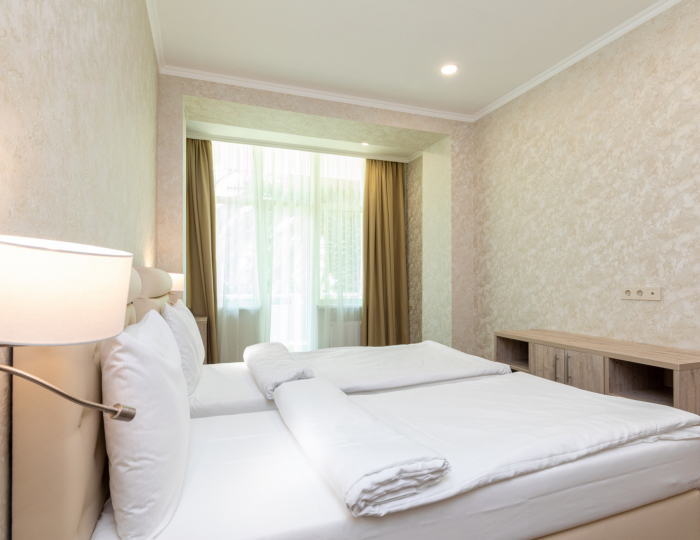 Делюкс 2-местный 2-комнатный с балконом море - Парк-отель «Кавказ» Гагра