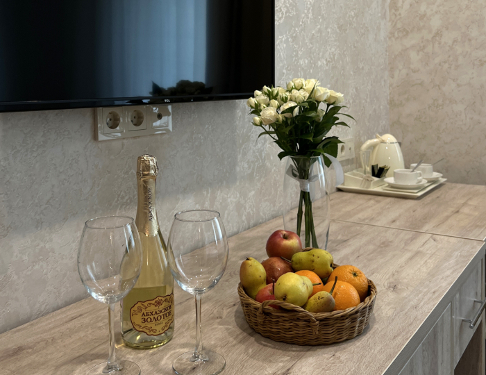 Улучшенный 2-местный 1-комнатный без балкона (вид на парк) - Парк-отель «Кавказ» Гагра