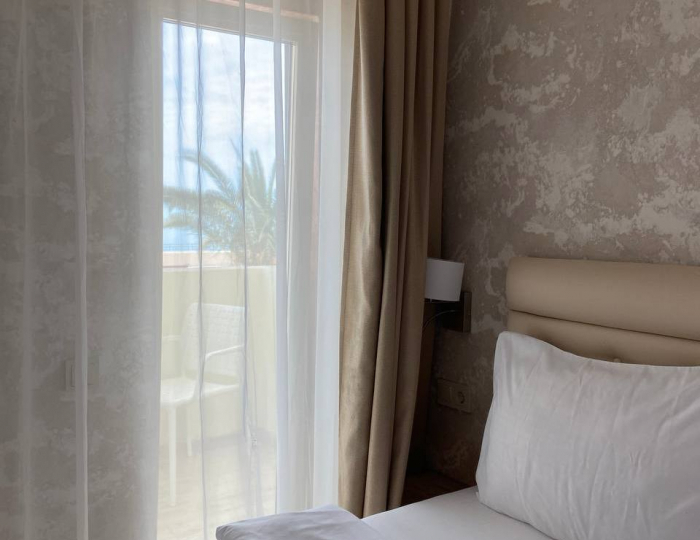 Улучшенный 2-местный 1-комнатный Стандарт с балконом море - Парк-отель «Кавказ» Гагра